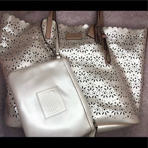 Coach tote